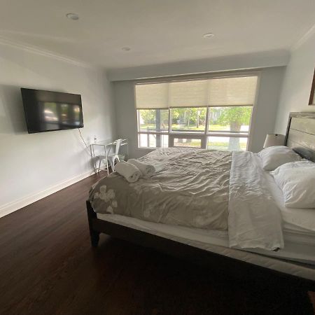 Yonge And Finch Subway !L Spacious & Bright Private Bedroom With Shared Amenties Торонто Екстериор снимка