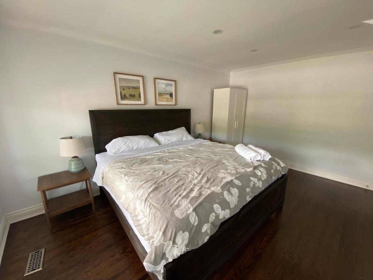 Yonge And Finch Subway !L Spacious & Bright Private Bedroom With Shared Amenties Торонто Екстериор снимка