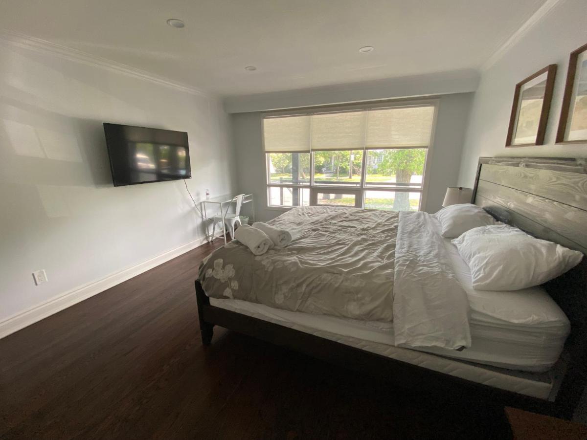 Yonge And Finch Subway !L Spacious & Bright Private Bedroom With Shared Amenties Торонто Екстериор снимка